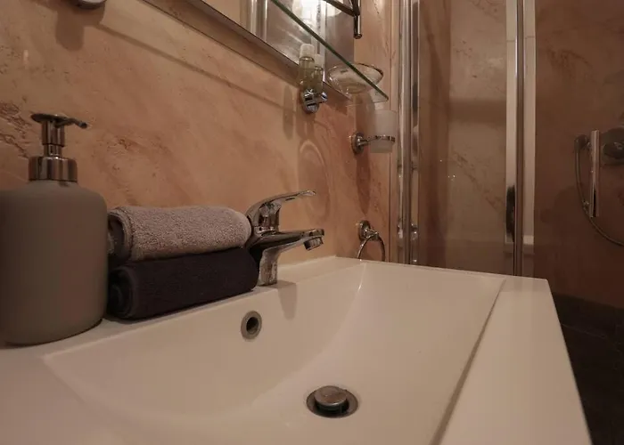Termini Treasure - Elegant Retreat